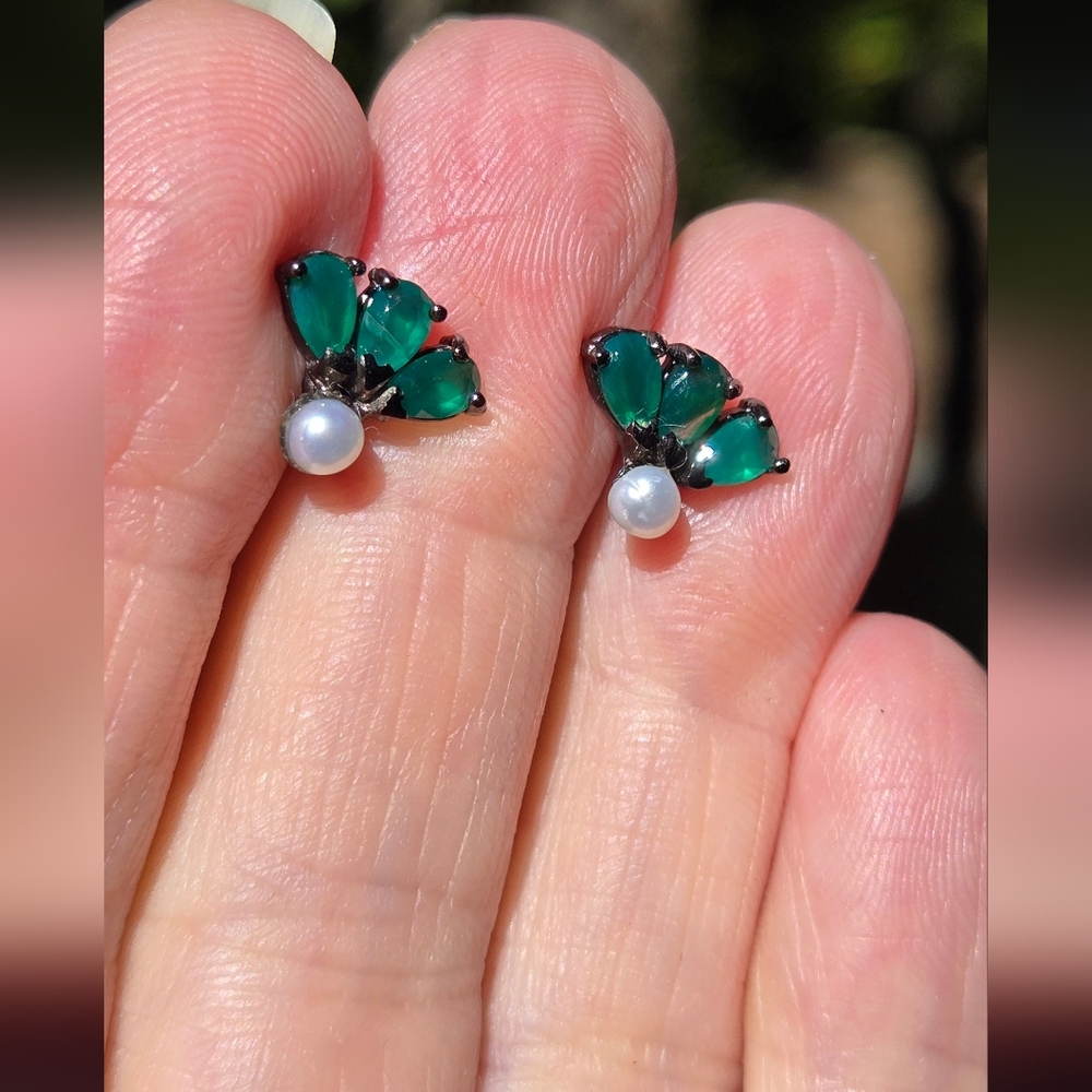 Natural Pearl & Green Onyx 3k Each Gemstone Sterling & Rhodium Earrings - Picture 5 of 9
